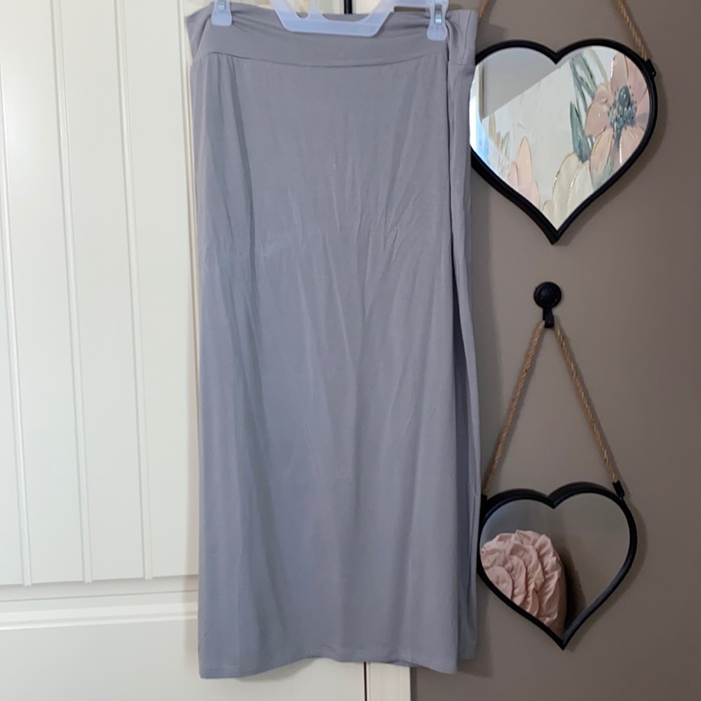 Nuggles skirt